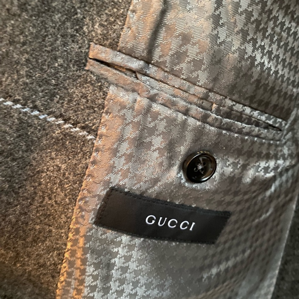 Gorgeous Gucci wool check blazer. Grey with powder blue check. - Picture 2 of 7